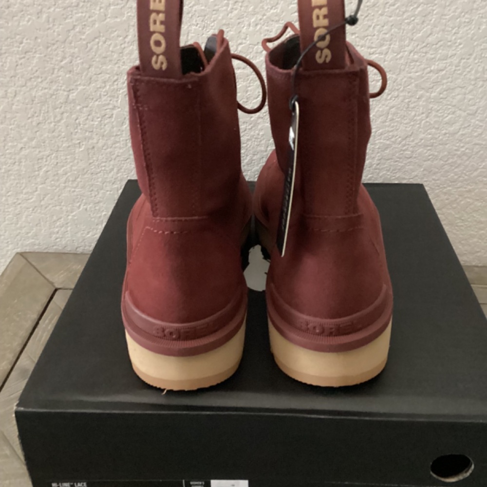 SOREL Women's Hi-Line Lace-Up Mid-Shaft Lug-Sole Booties, size 9 - Picture 8 of 8